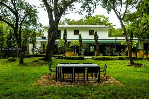 Villa ou maison à louer à Coral Gables, Floride: 4 chambres, 279.82 m2 № 1881516 - photo 13