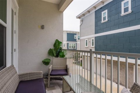 Townhouse in Tampa, Florida 4 bedrooms, 233.84 sq.m. № 1835243 - photo 3