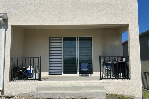 Townhouse in Davenport, Florida 3 bedrooms, 163.04 sq.m. № 1659248 - photo 15