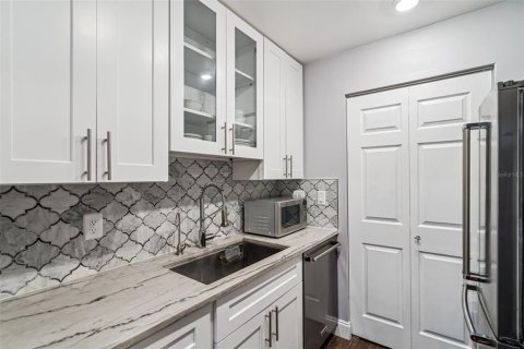 Condominio en venta en Casselberry, Florida, 1 dormitorio, 59.92 m2 № 1902062 - foto 12