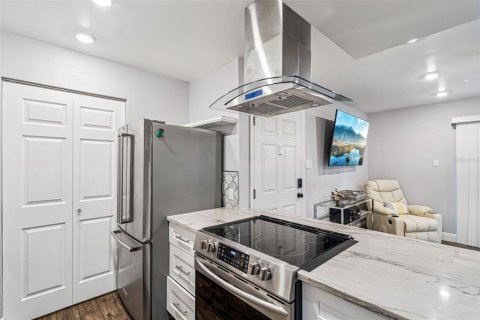 Condominio en venta en Casselberry, Florida, 1 dormitorio, 59.92 m2 № 1902062 - foto 13