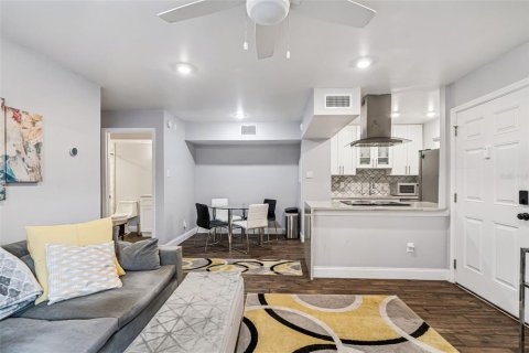 Condominio en venta en Casselberry, Florida, 1 dormitorio, 59.92 m2 № 1902062 - foto 9