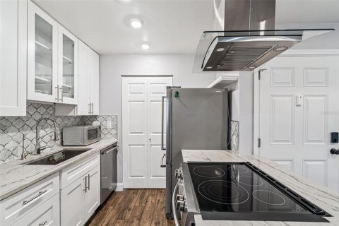 Condominio en venta en Casselberry, Florida, 1 dormitorio, 59.92 m2 № 1902062 - foto 11