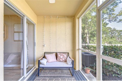 Townhouse in Riverview, Florida 2 bedrooms, 142.33 sq.m. № 1653987 - photo 4