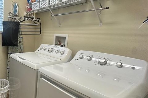 Villa ou maison à vendre à Apopka, Floride: 4 chambres, 220.09 m2 № 1732483 - photo 24
