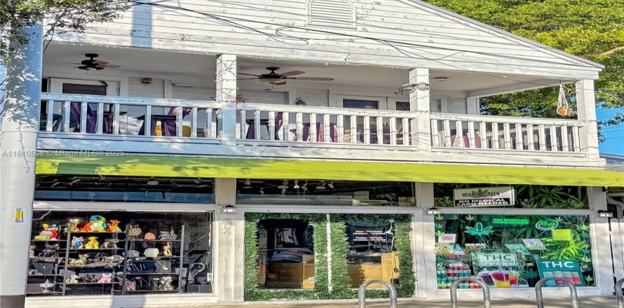 Commercial property in Key West, Florida № 2013291