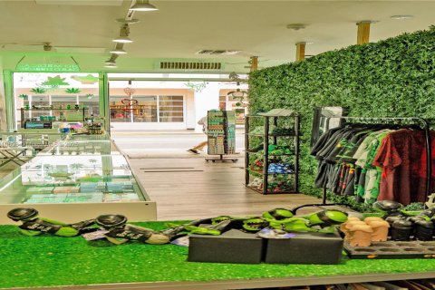 Commercial property in Key West, Florida № 2013291 - photo 15