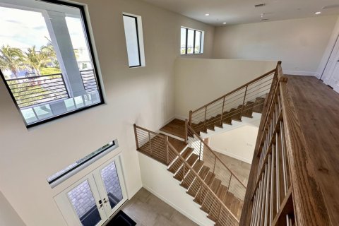 House in Palm Beach Gardens, Florida 5 bedrooms, 494.43 sq.m. № 2261842 - photo 6
