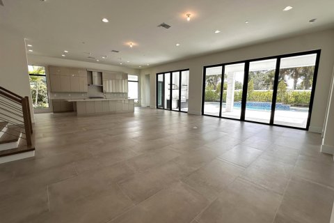House in Palm Beach Gardens, Florida 5 bedrooms, 494.43 sq.m. № 2261842 - photo 8