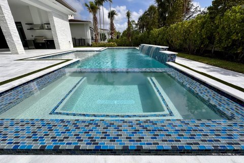 House in Palm Beach Gardens, Florida 5 bedrooms, 494.43 sq.m. № 2261842 - photo 3