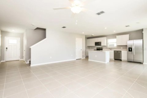 Villa ou maison à louer à Lake Alfred, Floride: 3 chambres, 170.2 m2 № 1689574 - photo 3