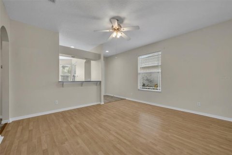 House in Leesburg, Florida 3 bedrooms, 133.59 sq.m. № 2112023 - photo 9