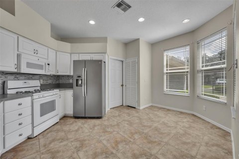 House in Leesburg, Florida 3 bedrooms, 133.59 sq.m. № 2112023 - photo 14