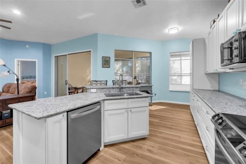 Villa ou maison à vendre à Clermont, Floride: 3 chambres, 200.58 m2 № 2420194 - photo 15
