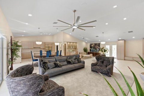 Casa en venta en Boca Raton, Florida, 5 dormitorios, 333.7 m2 № 1982830 - foto 2