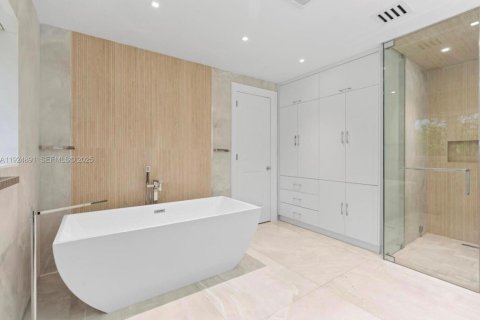 Casa en venta en Boca Raton, Florida, 5 dormitorios, 333.7 m2 № 1982830 - foto 23