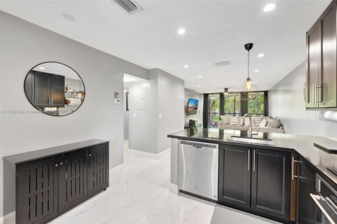 Condominio en venta en Tamarac, Florida, 2 dormitorios, 85.01 m2 № 1738453 - foto 21