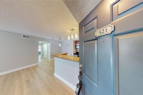 Condominio en alquiler en Orlando, Florida, 2 dormitorios, 91.79 m2 № 1883273 - foto 2