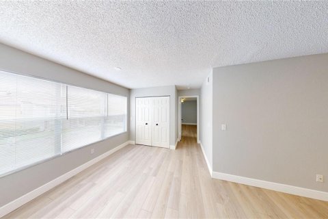 Condominio en alquiler en Orlando, Florida, 2 dormitorios, 91.79 m2 № 1883273 - foto 8