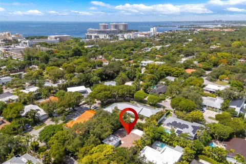 Villa ou maison à vendre à Miami, Floride: 5 chambres, 342.07 m2 № 2087877 - photo 23