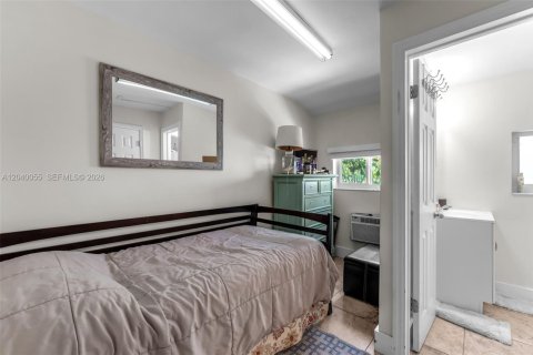 Villa ou maison à vendre à Miami, Floride: 5 chambres, 342.07 m2 № 2087877 - photo 18
