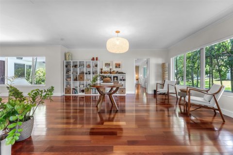 Villa ou maison à vendre à Miami, Floride: 5 chambres, 342.07 m2 № 2087877 - photo 7