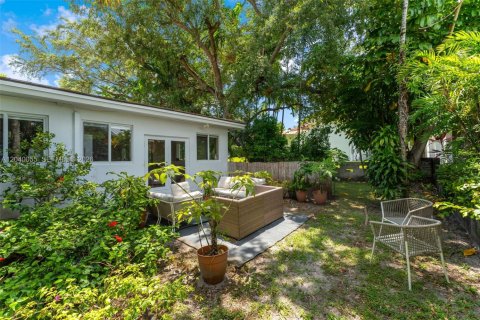 Villa ou maison à vendre à Miami, Floride: 5 chambres, 342.07 m2 № 2087877 - photo 20