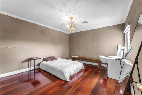 Villa ou maison à vendre à Miami, Floride: 5 chambres, 342.07 m2 № 2087877 - photo 17