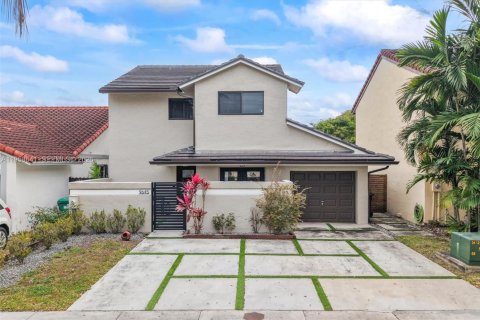 Casa en venta en Miami, Florida, 3 dormitorios, 159.05 m2 № 2023534 - foto 24