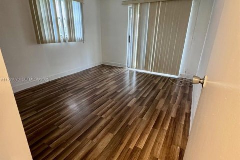 Condo in Delray Beach, Florida, 2 bedrooms № 2035200 - photo 4