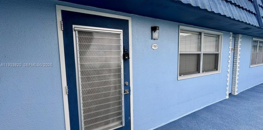 Condo in Delray Beach, Florida, 2 bedrooms № 2035200