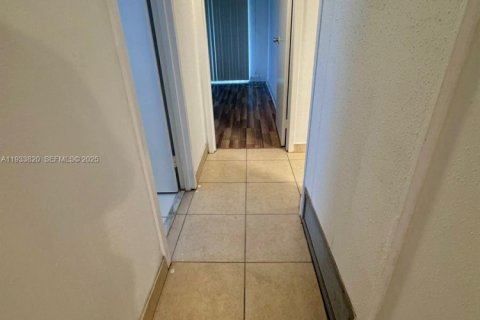 Condo in Delray Beach, Florida, 2 bedrooms № 2035200 - photo 15