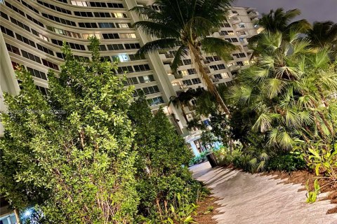 Снять в аренду кондоминиум в Майами-Бич, Флорида 42.83м2, № 2079363 - фото 22