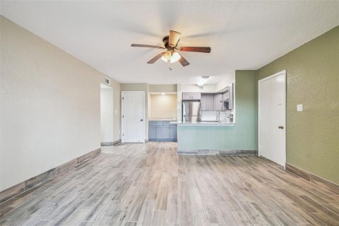 Condominio en venta en New Port Richey, Florida, 2 dormitorios, 101.08 m2 № 1855895 - foto 17