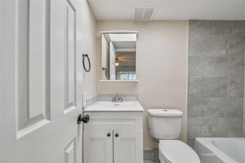 Condominio en venta en New Port Richey, Florida, 2 dormitorios, 101.08 m2 № 1855895 - foto 30