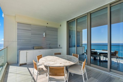Condo in Sunny Isles Beach, Florida, 4 bedrooms  № 2082538 - photo 29