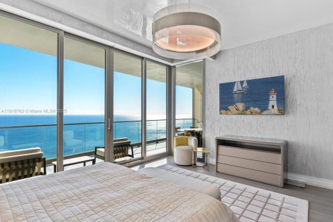Condo in Sunny Isles Beach, Florida, 4 bedrooms  № 2082538 - photo 19