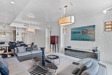Condo in Sunny Isles Beach, Florida, 4 bedrooms  № 2082538 - photo 9