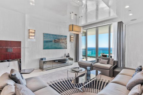 Condo in Sunny Isles Beach, Florida, 4 bedrooms  № 2082538 - photo 3