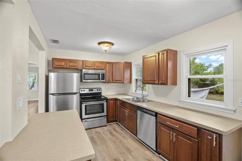 Villa ou maison à vendre à Saint Petersburg, Floride: 3 chambres, 116.96 m2 № 2207267 - photo 7