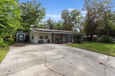House in Gainesville, Florida 4 bedrooms, 130.43 sq.m. № 2133944 - photo 3