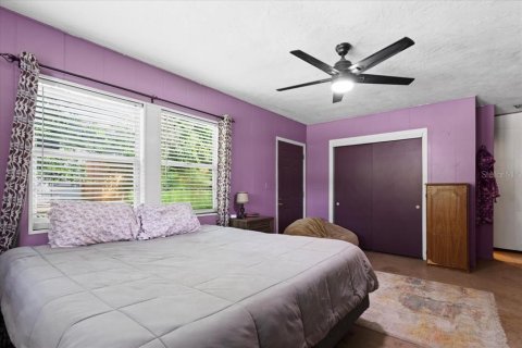 House in Gainesville, Florida 4 bedrooms, 130.43 sq.m. № 2133944 - photo 14