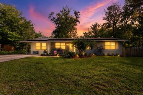 Casa en Gainesville, Florida 4 dormitorios, 130.43 m2 № 2133944