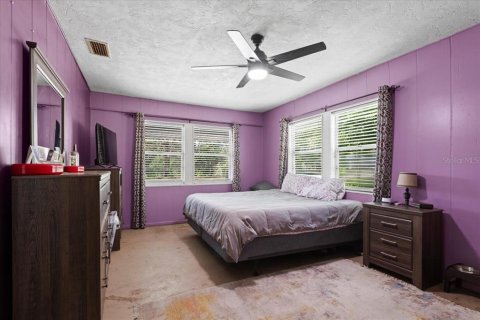 House in Gainesville, Florida 4 bedrooms, 130.43 sq.m. № 2133944 - photo 15
