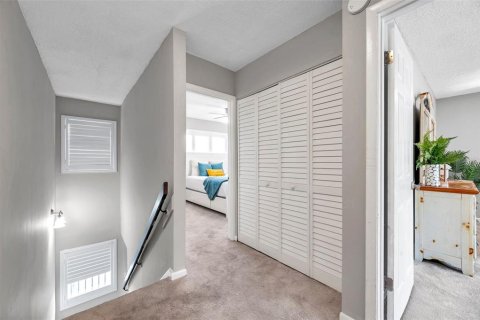 Condo in Tampa, Florida, 2 bedrooms  № 1531958 - photo 22