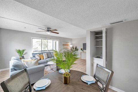 Condo in Tampa, Florida, 2 bedrooms  № 1531958 - photo 14
