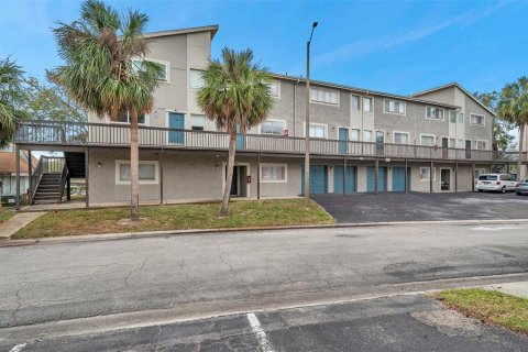 Condo in Tampa, Florida, 2 bedrooms  № 1531958 - photo 4