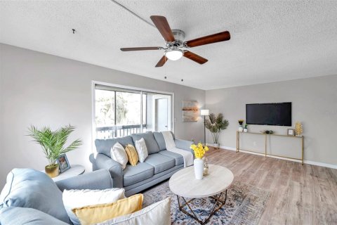 Condo in Tampa, Florida, 2 bedrooms  № 1531958 - photo 12