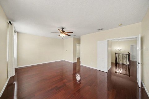 House in Tampa, Florida 5 bedrooms, 389.07 sq.m. № 2222787 - photo 22