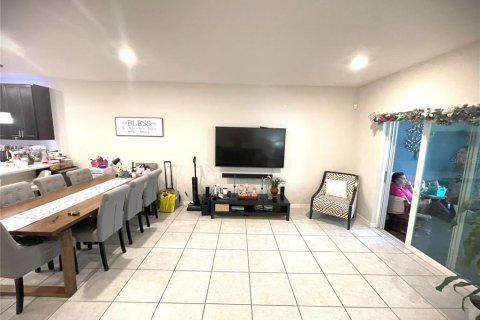 Townhouse in Kissimmee, Florida 3 bedrooms, 163.69 sq.m. № 1629074 - photo 10